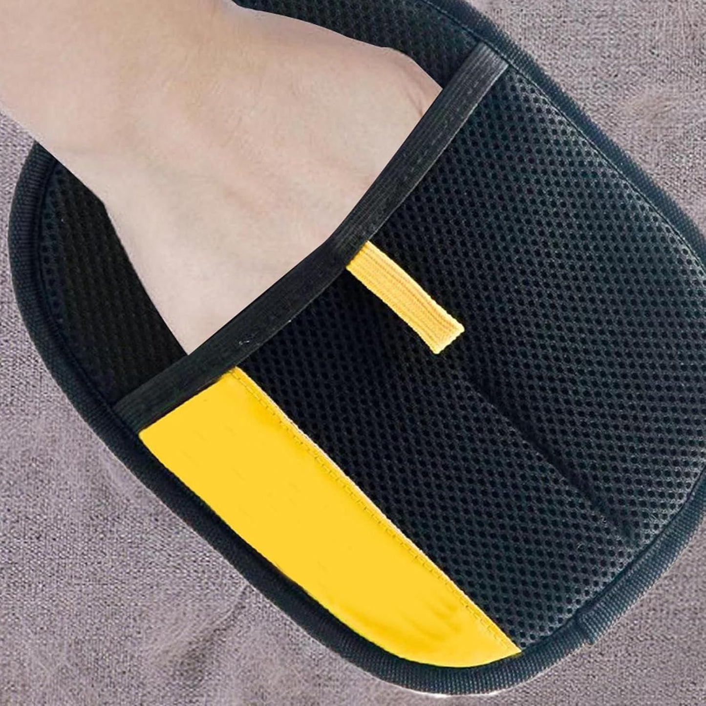 𝐅𝐮𝐫𝐄𝐚𝐬𝐞 𝐏𝐞𝐭 𝐆𝐫𝐨𝐨𝐦𝐢𝐧𝐠 𝐆𝐥𝐨𝐯𝐞𝐬 – 𝐃𝐞-𝐒𝐡𝐞𝐝 & 𝐌𝐚𝐬𝐬𝐚𝐠𝐞